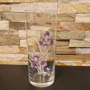 Elegant Floral Glass Vase with Purple Accents